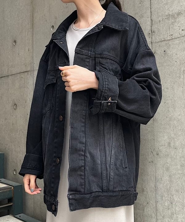 shibataさんの「BEAMS WOMEN｜les bon bon / ヴィクトリア ネックレス ゴールド」を使ったコーディネート