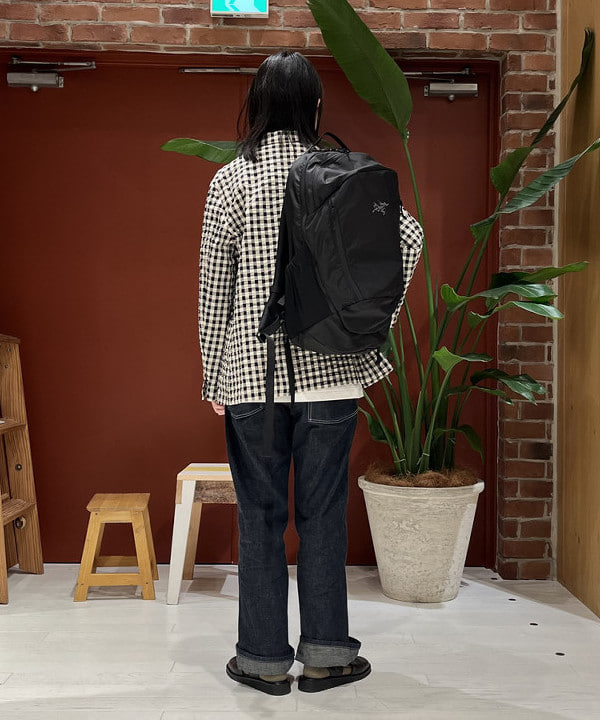 ミナミマリコさんの「BEAMS WOMEN｜【別注】BUZZ RICKSON'S / USアーミーDENIM」を使ったコーディネート