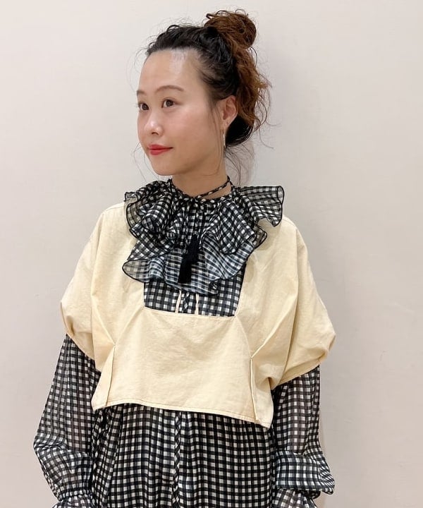 清水 彩乃さんの「BEAMS WOMEN｜Dicesare Designs / Kabocha傘」を使ったコーディネート