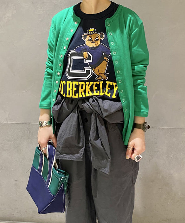 原口 愛さんの「BEAMS WOMEN｜L.L.Bean × BEAMS PLUS ＆ BEAMS BOY / Deep Bottom Deluxe Boat and Tote Mini」を使ったコーディネート