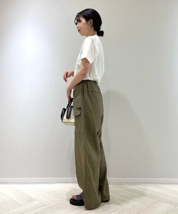 中丸　栞さんの「BEAMS WOMEN｜SLOANE / コットン天竺  Tシャツ」を使ったコーディネート