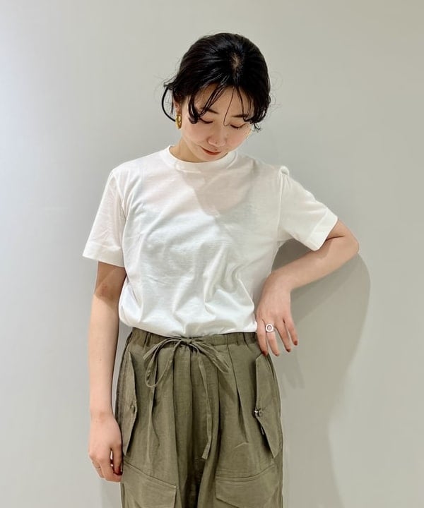 中丸　栞さんの「BEAMS WOMEN｜SLOANE / コットン天竺  Tシャツ」を使ったコーディネート