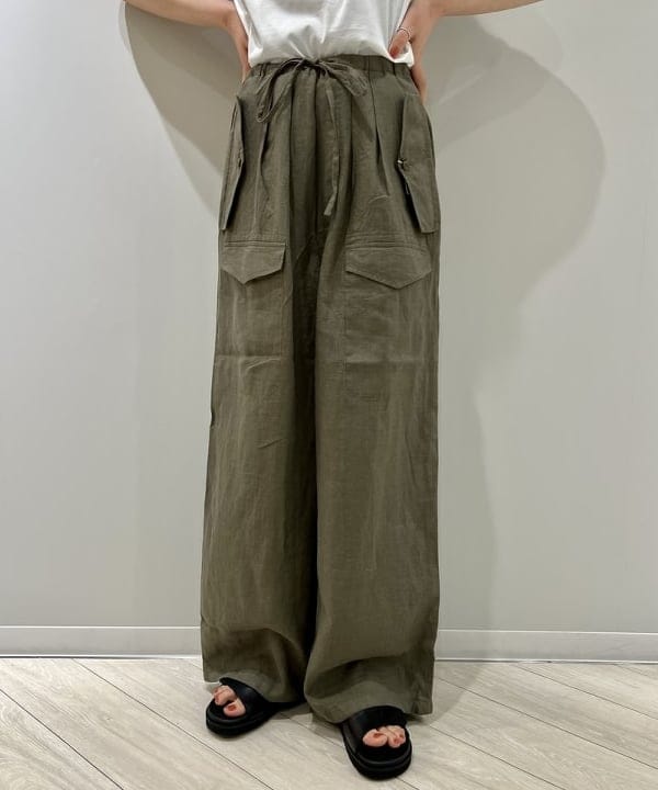 中丸　栞さんの「BEAMS WOMEN｜SLOANE / コットン天竺  Tシャツ」を使ったコーディネート