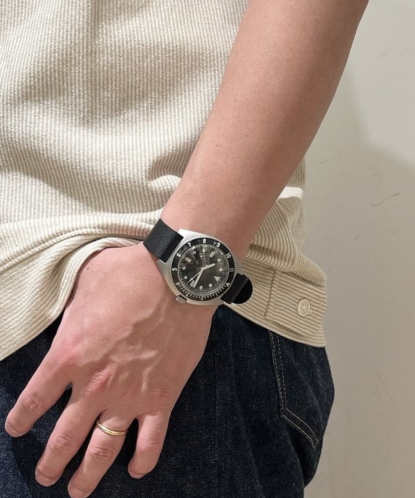 滝沢 一喜さんの「BEAMS WOMEN｜【ビームスの百名品】BENRUS_× BEAMS PLUS / 別注 TYPEⅠ」を使ったコーディネート