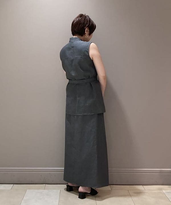 塚越 有紀さんの「BEAMS WOMEN｜Demi-Luxe BEAMS / リネン 4ポケットシャツ」を使ったコーディネート