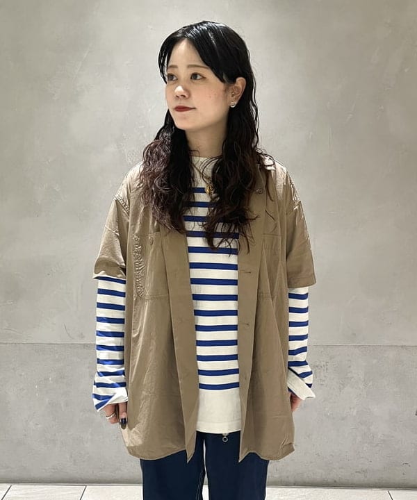 カスタニ モモノさんの「BEAMS WOMEN｜BEAMS BOY / コットン タイプライター ワークシャツ」を使ったコーディネート