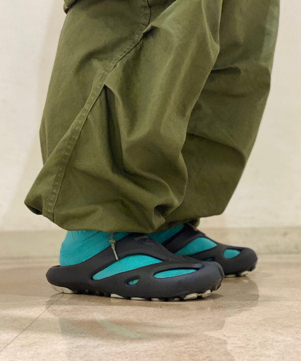 佐々木 優さんの「BEAMS WOMEN｜KEEN / シャンティ」を使ったコーディネート