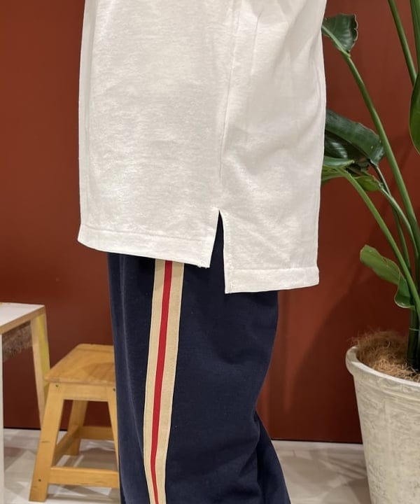 ミナミマリコさんの「BEAMS WOMEN｜FRUIT OF THE LOOM &times; BEAMS BOY / 2PACK TEE」を使ったコーディネート