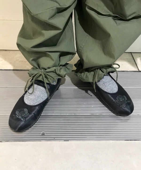 イシイ サオリさんの「BEAMS WOMEN｜BEAMS BOY / US ARMY オーバー パンツ」を使ったコーディネート