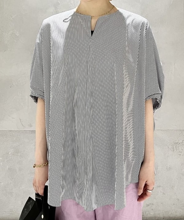 大川 美咲さんの「BEAMS WOMEN｜les bon bon / ヴィクトリア ネックレス ゴールド」を使ったコーディネート