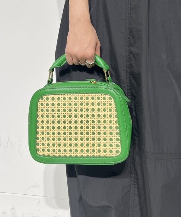 カワグチ シオリさんの「BEAMS WOMEN｜」を使ったコーディネート