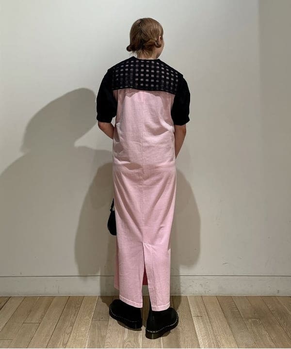 葛岡 七海さんの「BEAMS WOMEN｜▲Dr.Martens / PASCAL 8ホール ブーツ」を使ったコーディネート