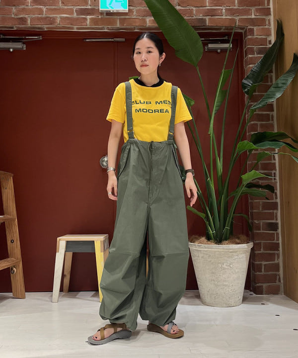 ミナミマリコさんの「BEAMS WOMEN｜BEAMS BOY / US ARMY オーバー パンツ」を使ったコーディネート