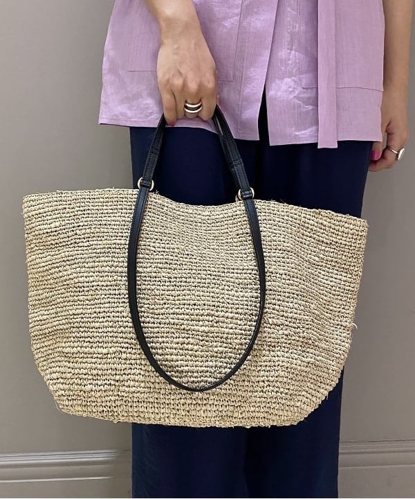 横川 真理奈さんの「BEAMS WOMEN｜」を使ったコーディネート