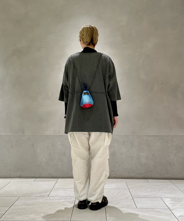 シマダリツコさんの「BEAMS WOMEN｜▲Dr.Martens / CLARISSAII」を使ったコーディネート