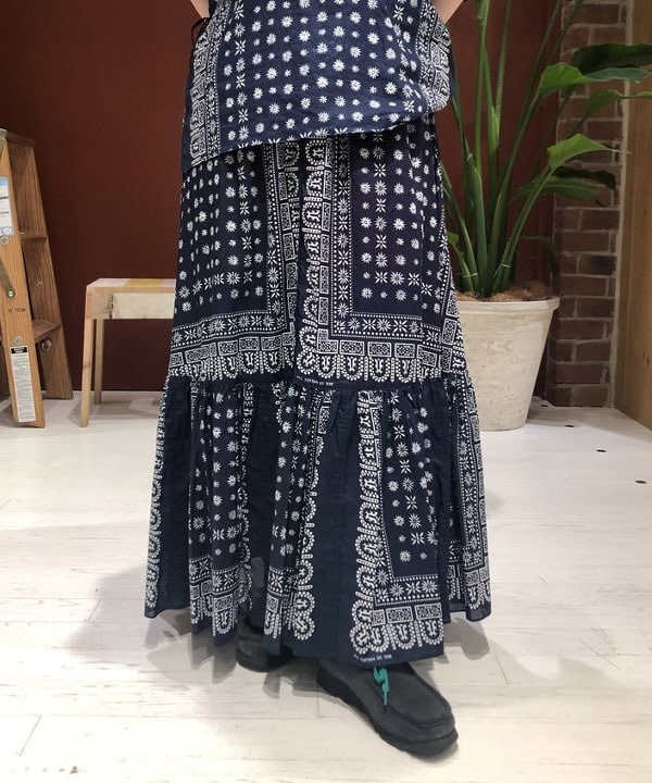 イシイ サオリさんの「BEAMS WOMEN｜BEAMS BOY / パネル クレイジー スカート」を使ったコーディネート