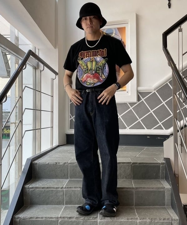 ザ・レイド GOKUDO Tシャツ 新宿ミラノ座 TOKYO CULTUART by BEAMS（594075） スタイリング・コーディネイト｜BEAMS