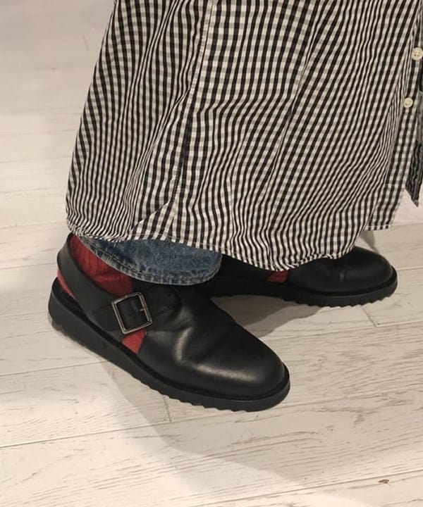 イシイ サオリさんの「BEAMS WOMEN｜NEW ERA &times; BEAMS BOY / 別注 MLB Tシャツ」を使ったコーディネート