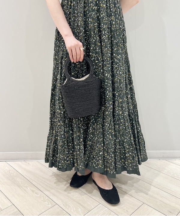 大川 美咲さんの「BEAMS WOMEN｜les bon bon / ヴィクトリア ネックレス ゴールド」を使ったコーディネート