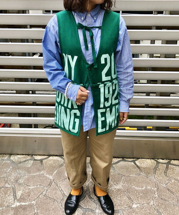 おとむさんの「BEAMS WOMEN｜【別注】BUZZ RICKSON'S / チノパンツ」を使ったコーディネート