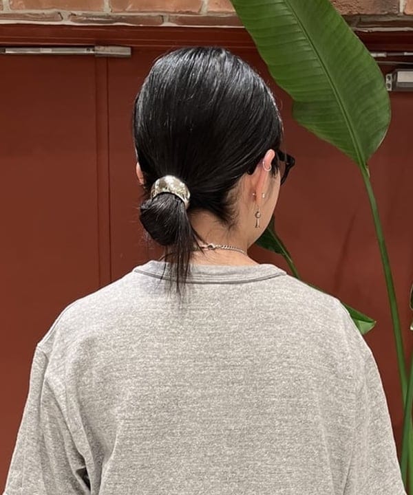 ミナミマリコさんの「BEAMS WOMEN｜WAREHOUSE & CO. / 別注 ステンシル13 Tシャツ」を使ったコーディネート