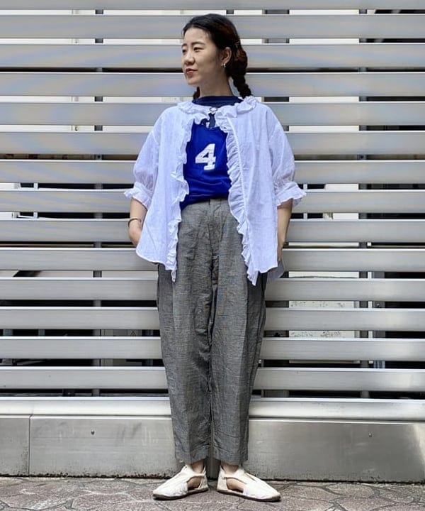 EMORIさんの「BEAMS WOMEN｜BEAMS BOY/ チェック ワンプリーツ テーパードパンツ」を使ったコーディネート