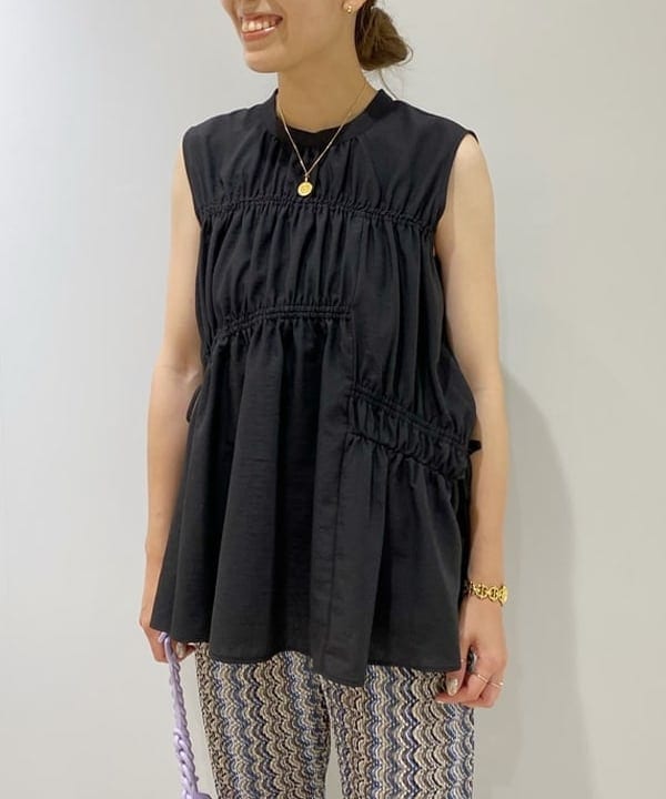 内山 美咲さんの「BEAMS WOMEN｜TEVA / HURRICANE XLT2 AMPSOLE」を使ったコーディネート