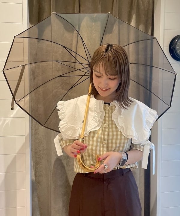 松本 佳菜子さんの「BEAMS WOMEN｜RBS / ツイスト サンダル」を使ったコーディネート