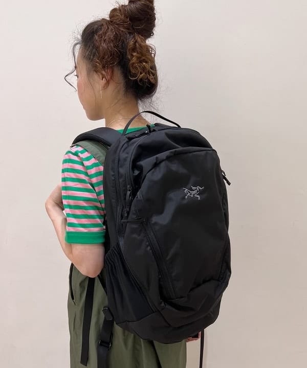 清水 彩乃さんの「BEAMS WOMEN｜BEAMS BOY / US ARMY オーバー パンツ」を使ったコーディネート