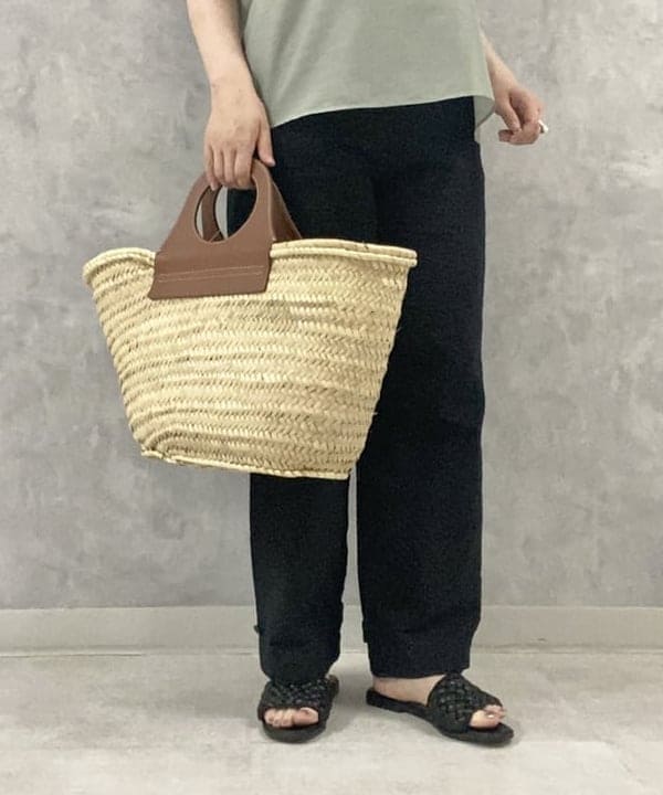 もり ともみさんの「BEAMS WOMEN｜」を使ったコーディネート