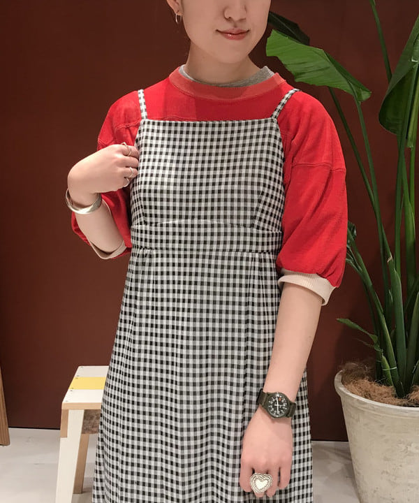 イシイ サオリさんの「BEAMS WOMEN｜BEAMS BOY / ギンガム ジャカード キャミ ワンピース」を使ったコーディネート