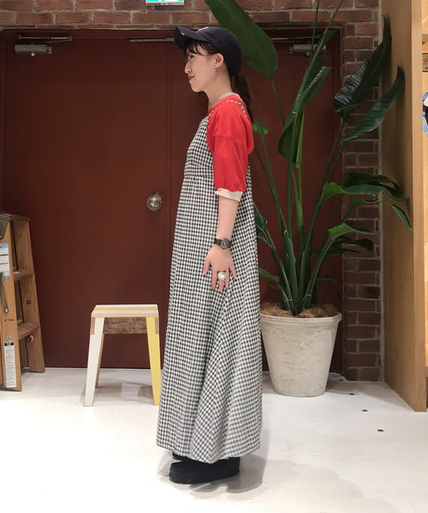 イシイ サオリさんの「BEAMS WOMEN｜BEAMS BOY / ギンガム ジャカード キャミ ワンピース」を使ったコーディネート