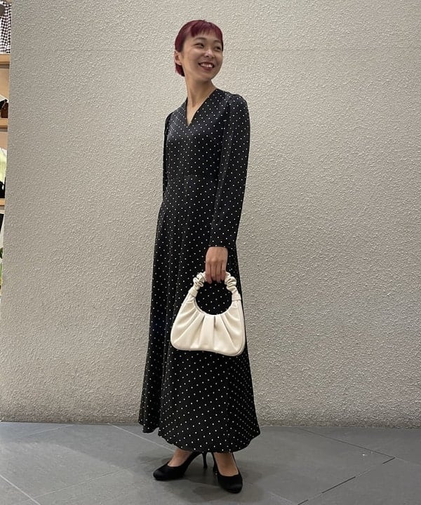 内山 瑛美さんの「BEAMS WOMEN｜」を使ったコーディネート