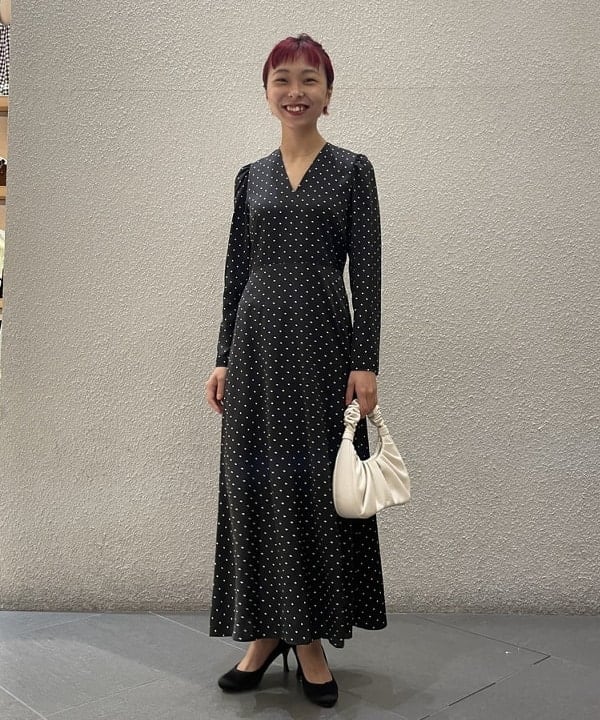内山 瑛美さんの「BEAMS WOMEN｜」を使ったコーディネート