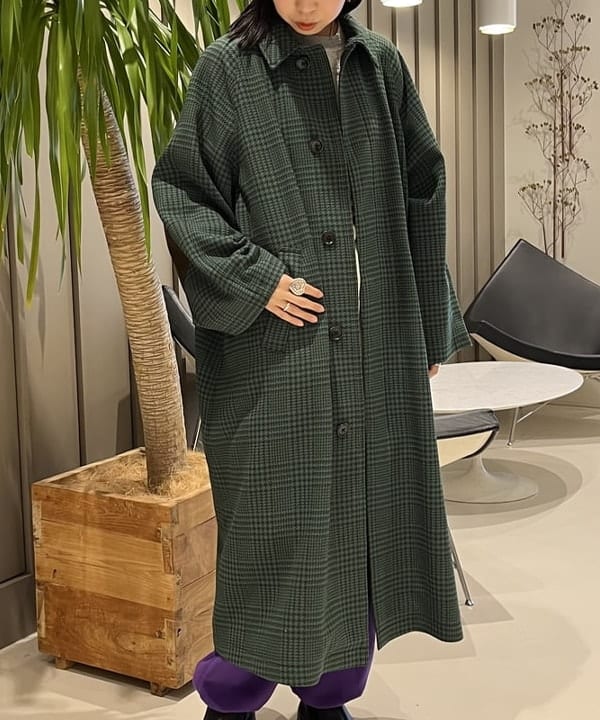 ミナミマリコさんの「BEAMS WOMEN｜Blundstone / LOW CUT」を使ったコーディネート