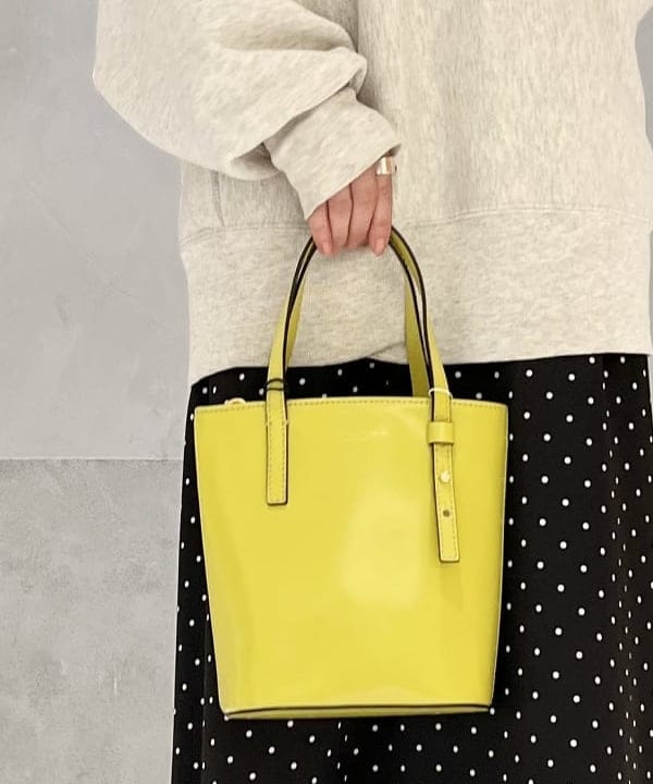 大川 美咲さんの「BEAMS WOMEN｜les bon bon / ヴィクトリア ネックレス ゴールド」を使ったコーディネート