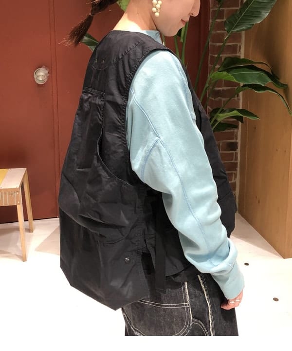 イシイ サオリさんの「BEAMS WOMEN｜BEAMS BOY / ビッグ フィッシングベスト」を使ったコーディネート