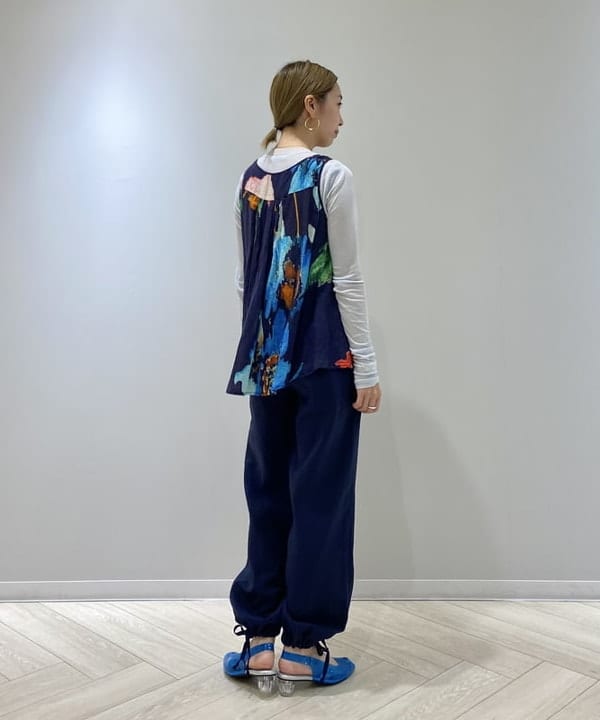 丸山 真菜美さんの「BEAMS WOMEN｜Ray BEAMS / パイプ フープ ピアス」を使ったコーディネート