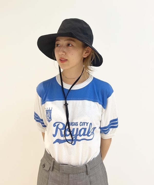 ハルカワエさんの「BEAMS WOMEN｜MBT / KISUMU CLASSIC」を使ったコーディネート