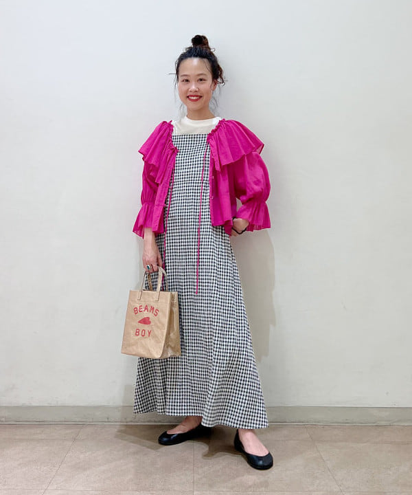 清水 彩乃さんの「BEAMS WOMEN｜BEAMS BOY / BBロゴ ショップバック」を使ったコーディネート