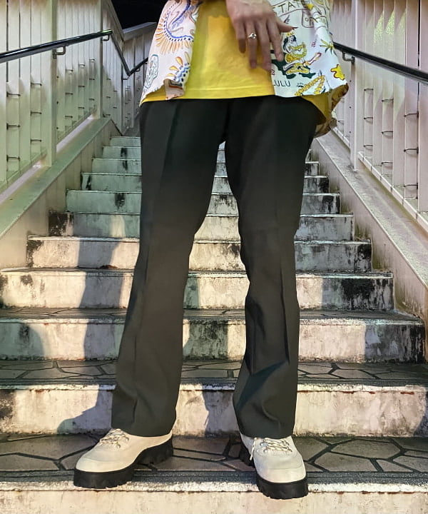 平柳 楓馬さんの「BEAMS WOMEN｜BEAMS / シューカット パンツ」を使ったコーディネート