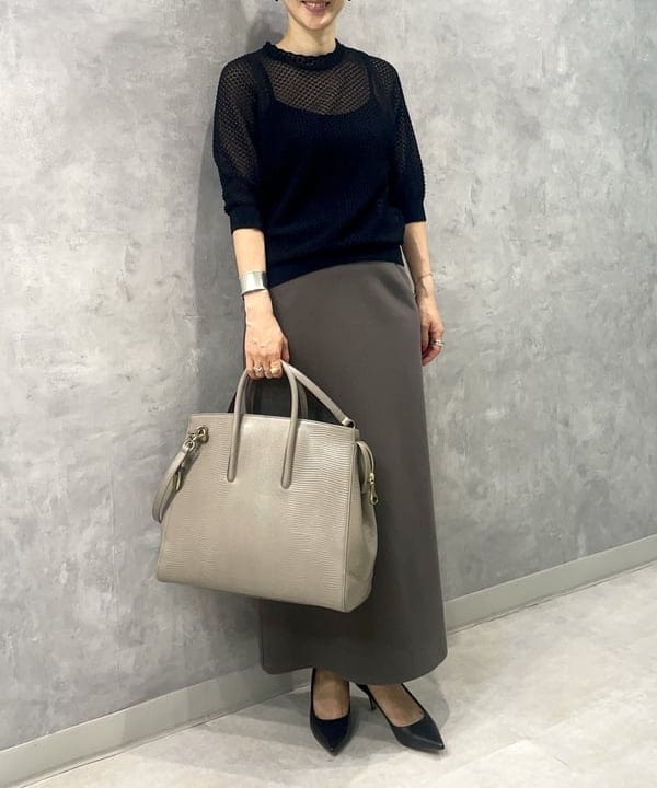 越智 里美さんの「BEAMS WOMEN｜PELLICO / スムースパンプス」を使ったコーディネート