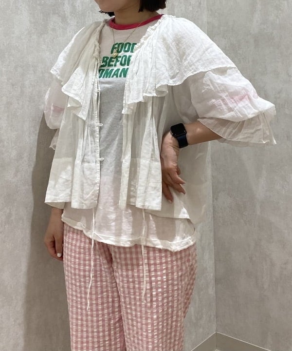 大田 麗未さんの「BEAMS WOMEN｜BEAMS BOY / BBロゴ ショップバック」を使ったコーディネート
