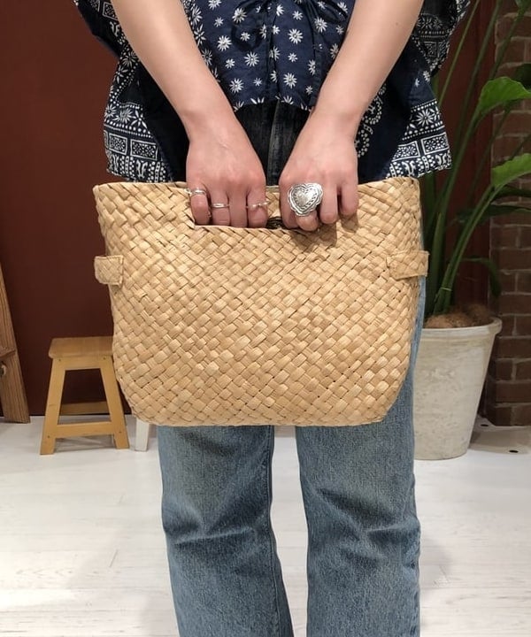 イシイ サオリさんの「BEAMS WOMEN｜BEAMS BOY / パネル クレイジー ショート スリーブ」を使ったコーディネート