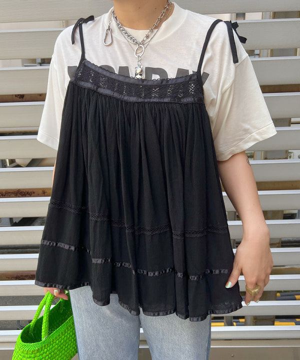 朱華さんの「BEAMS WOMEN｜」を使ったコーディネート