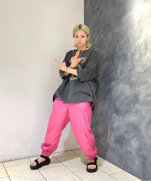 シマダリツコさんの「BEAMS WOMEN｜TEVA / HURRICANE XLT2 AMPSOLE」を使ったコーディネート