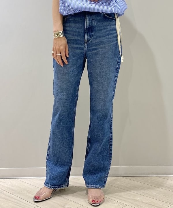 丸山 真菜美さんの「BEAMS WOMEN｜」を使ったコーディネート