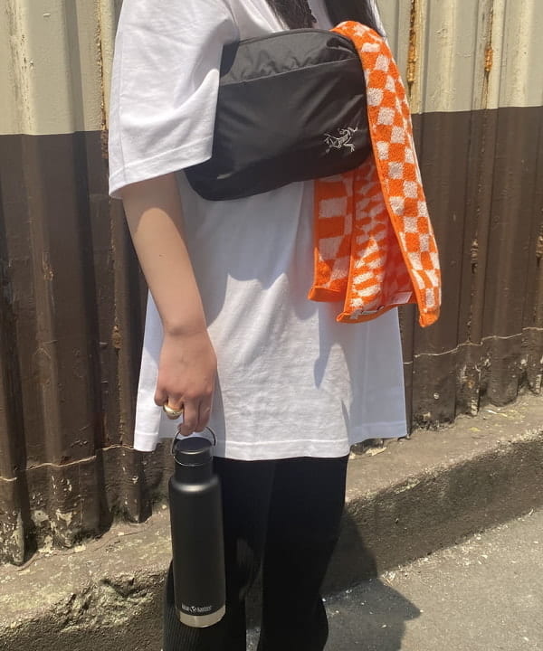 鈴木 悠里さんの「BEAMS WOMEN｜」を使ったコーディネート