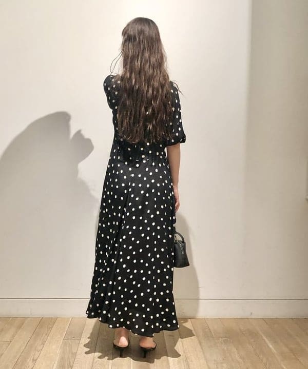 佐藤 美樹さんの「BEAMS WOMEN｜GIANNI CHIARINI / ALIFA レザーショルダーバッグ S」を使ったコーディネート