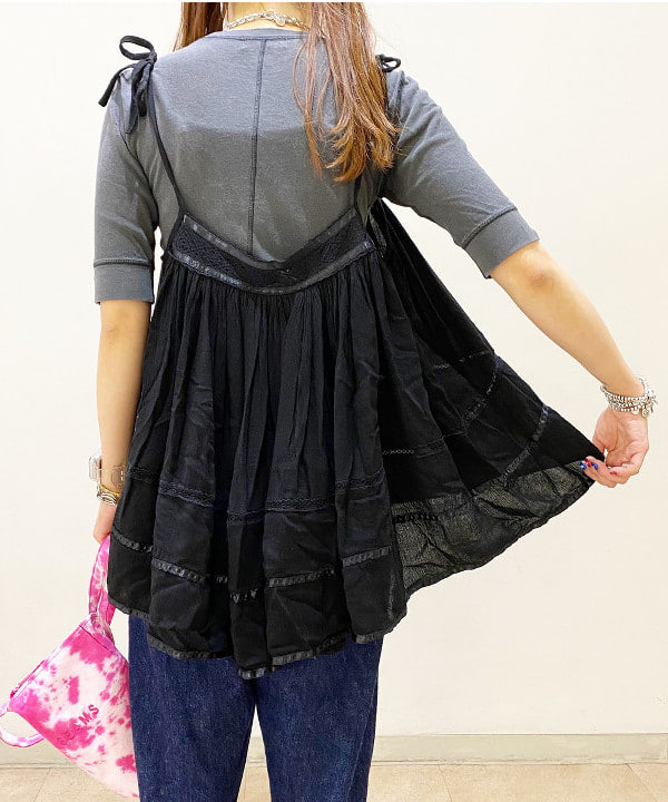 りかちょび/岸本梨佳さんの「BEAMS WOMEN｜orSlow / 別注 Monroe Pants Special」を使ったコーディネート